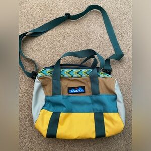KAVU SMALL DUFFLE BAG